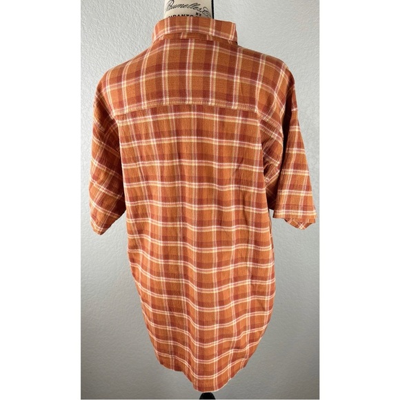 Patagonia Men’s Orange Plaid Short Sleeve Button Up Top, size Medium - Picture 5 of 10